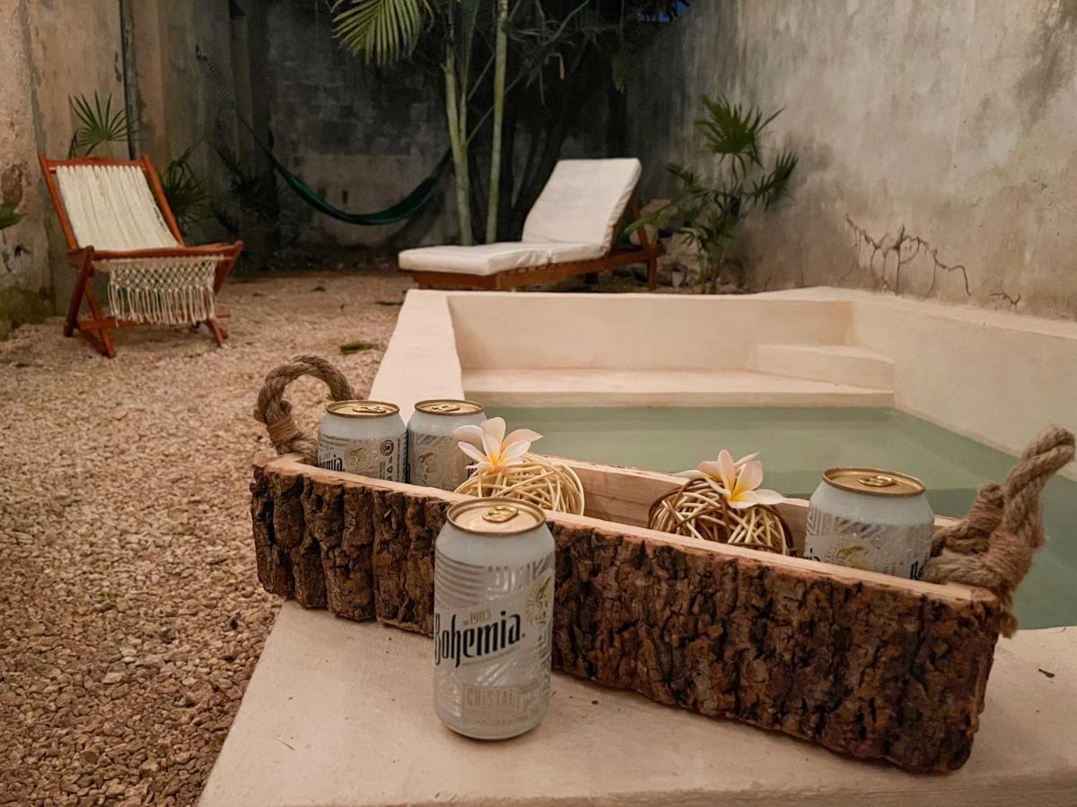 Villa Unique Mystic Pool Yard Only 3 Blocks Main Sq Mérida Esterno foto